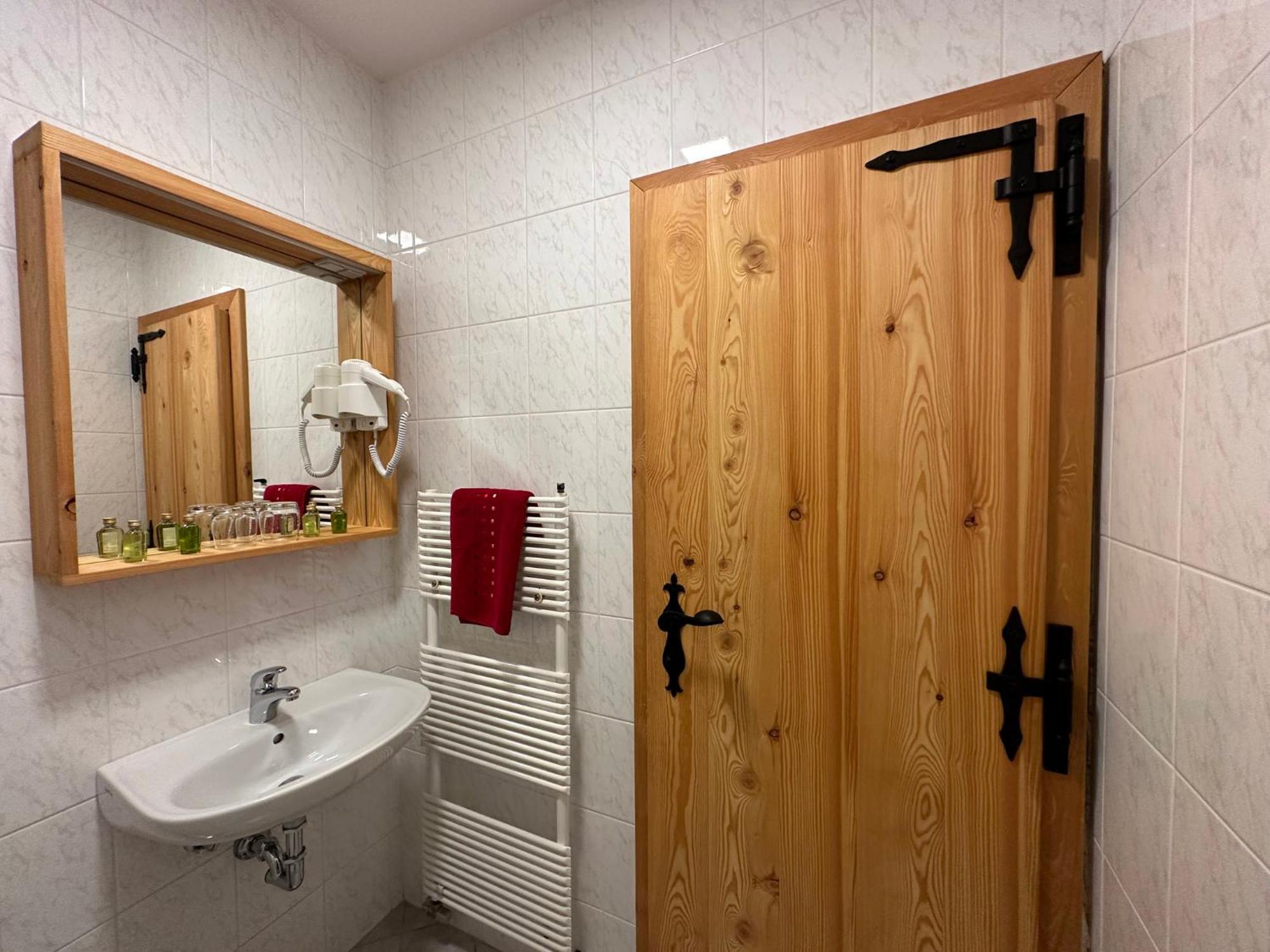 Hotel Surc Kranjska Gora Εξωτερικό φωτογραφία