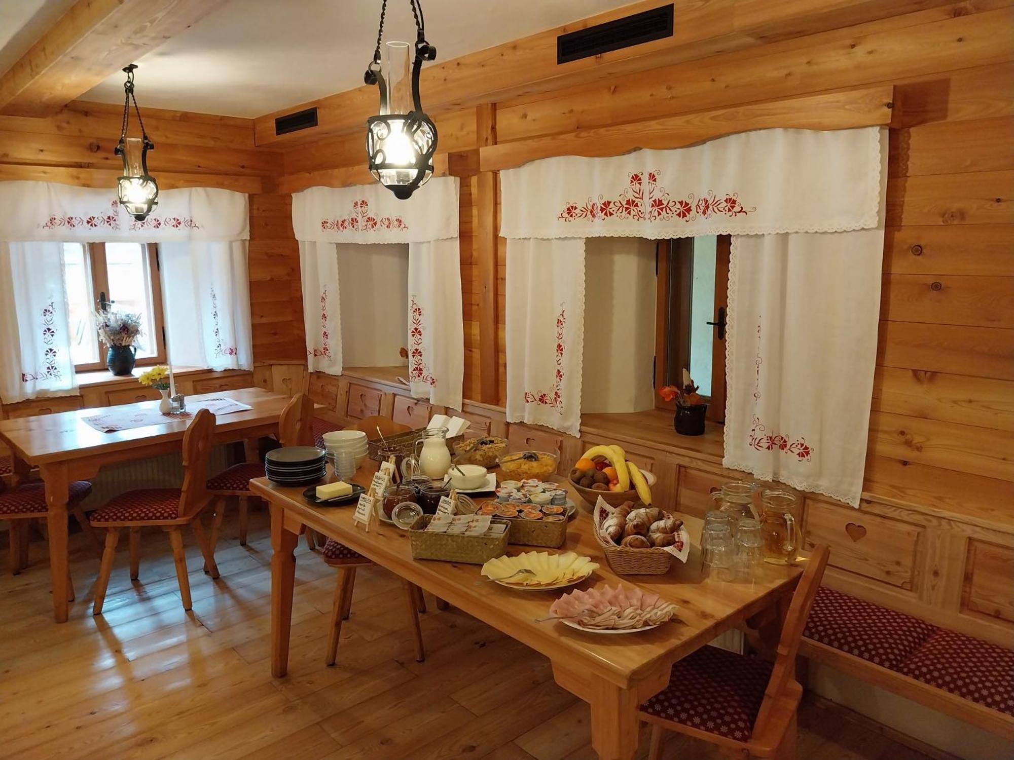 Hotel Surc Kranjska Gora Εξωτερικό φωτογραφία