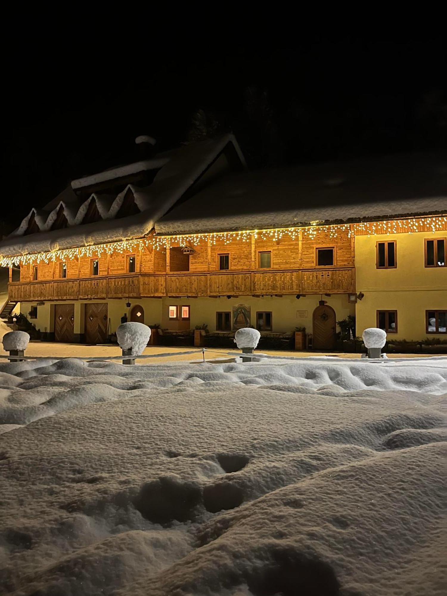 Hotel Surc Kranjska Gora Εξωτερικό φωτογραφία