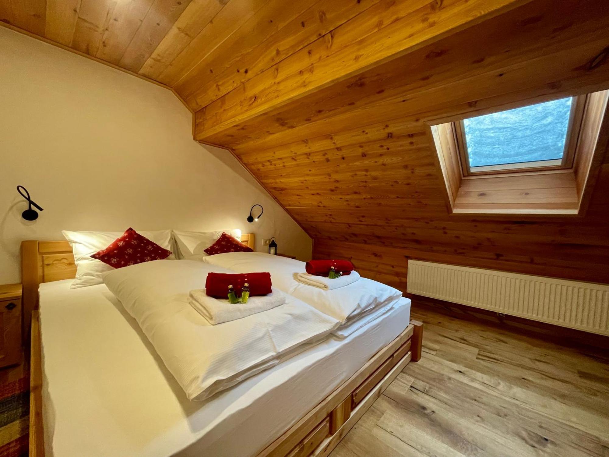 Hotel Surc Kranjska Gora Εξωτερικό φωτογραφία