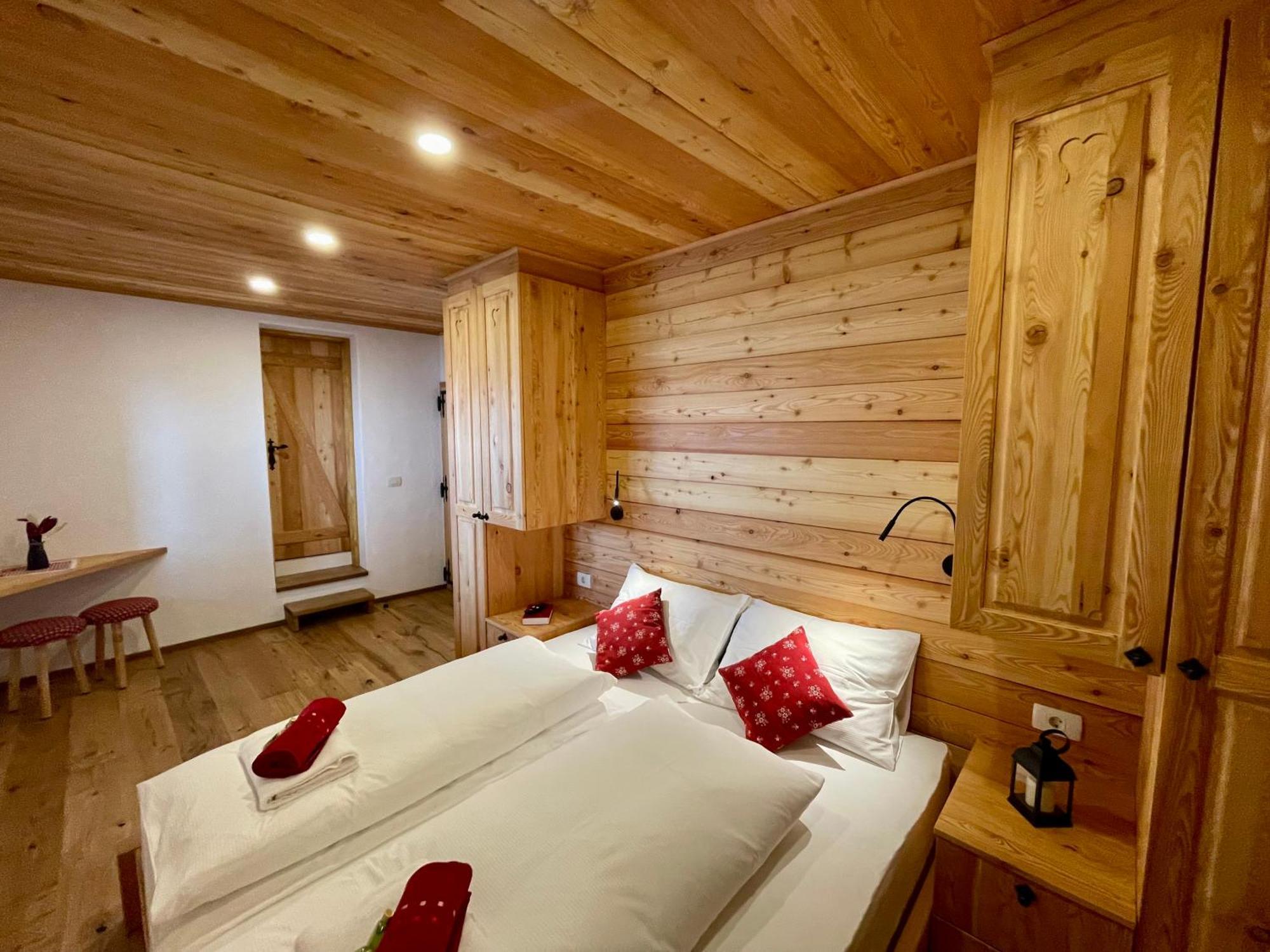 Hotel Surc Kranjska Gora Εξωτερικό φωτογραφία